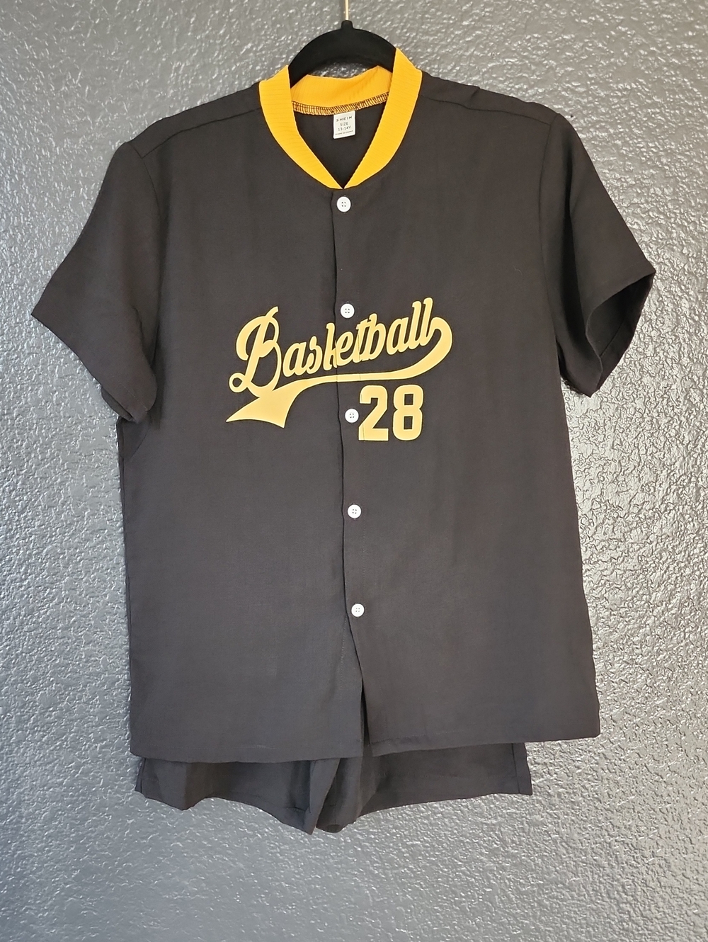 SHEIN Black and Yellow 'Basketball 28' Kids Matching Set